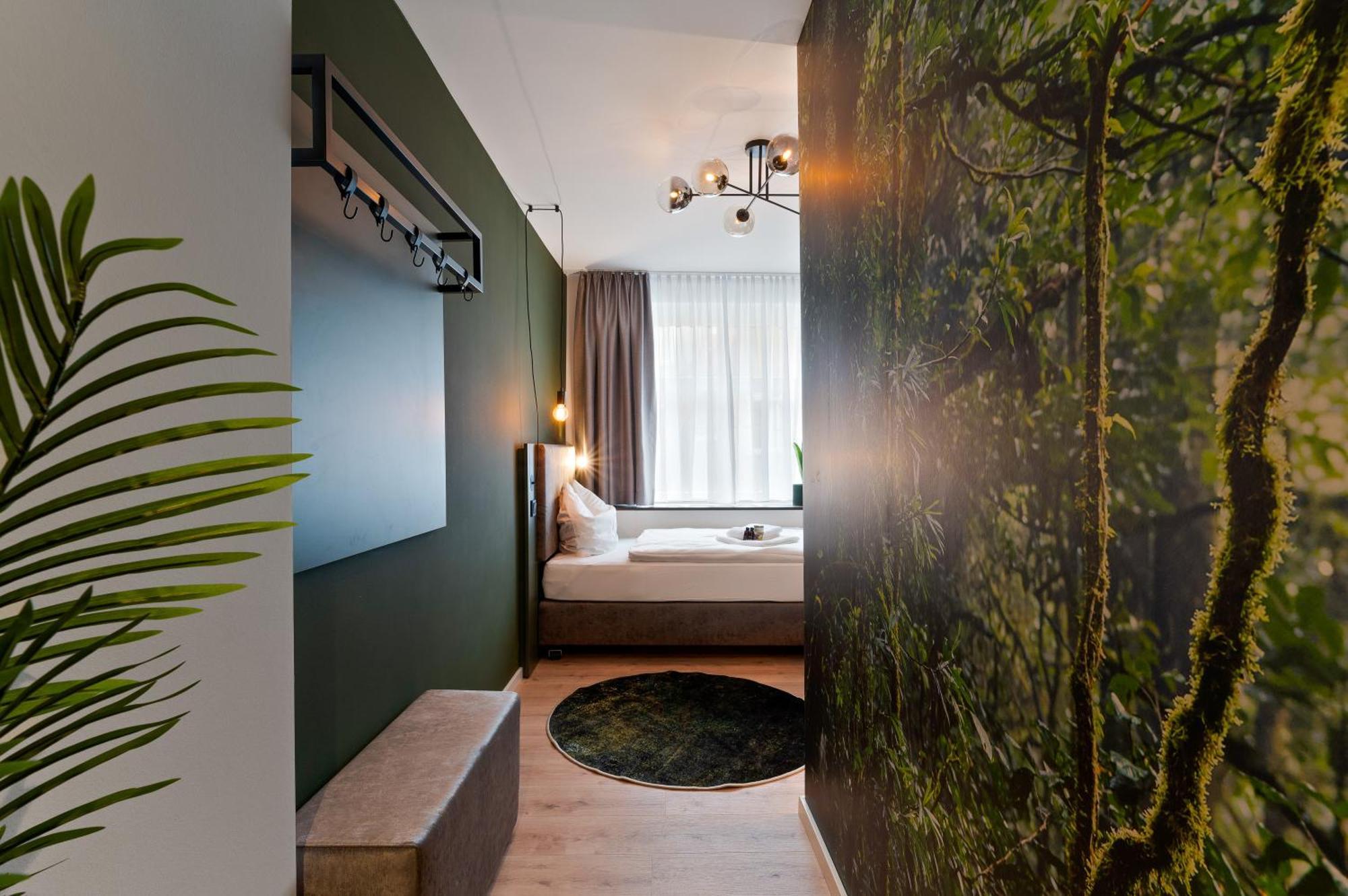 Jungle No5 Boutique Hotel - Stuttgart City-Center Estugarda Exterior foto