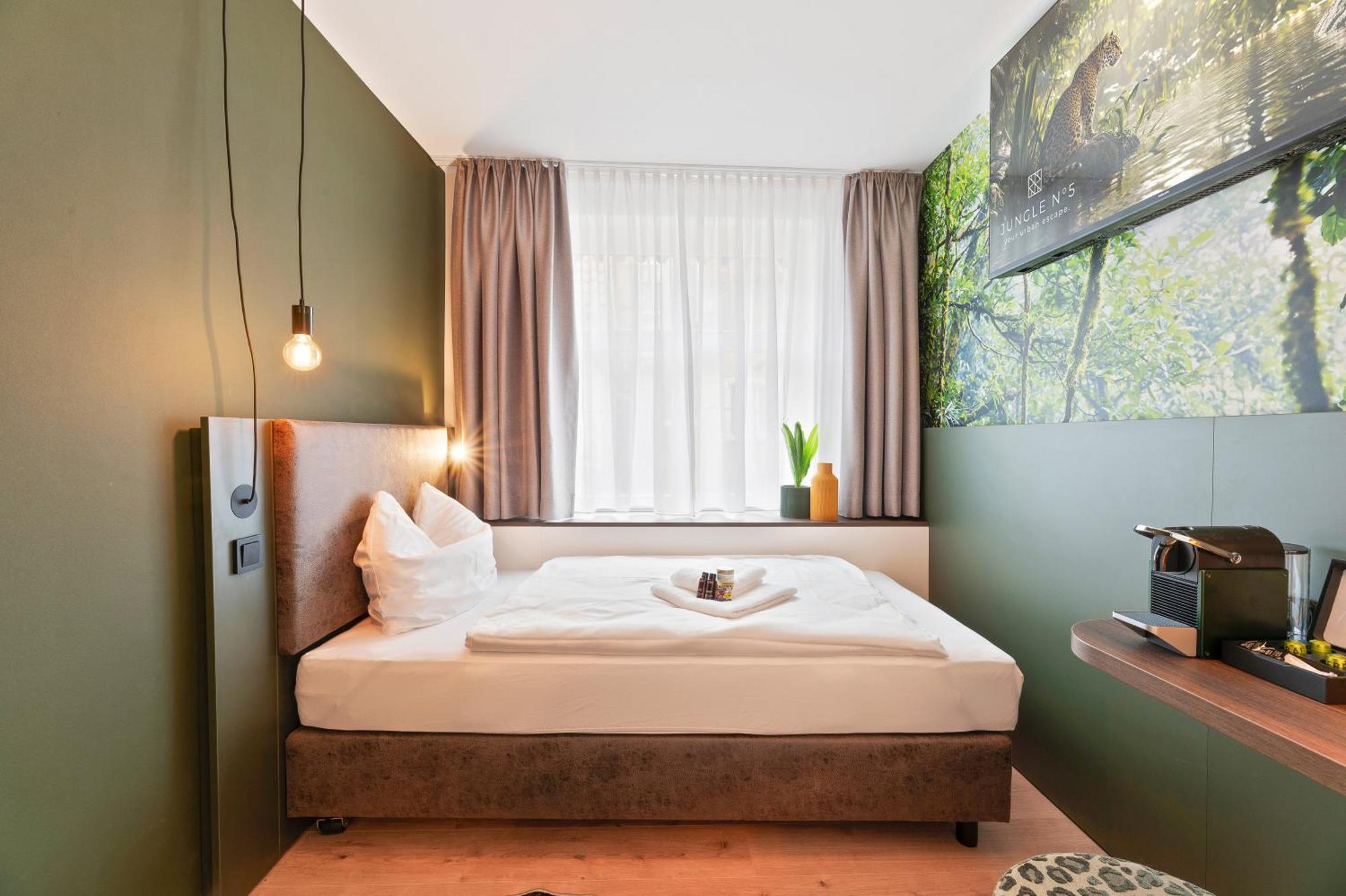 Jungle No5 Boutique Hotel - Stuttgart City-Center Estugarda Quarto foto